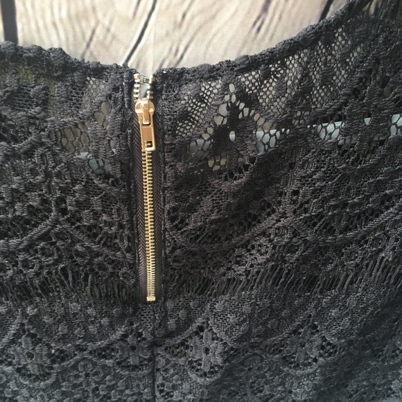 Black Lace Peplum Top- Forever 21 - 2X - Picture 6 of 13